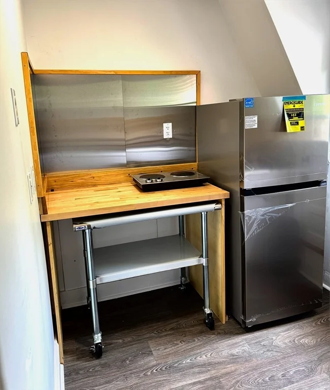 11 Centre Ave, Dorchester