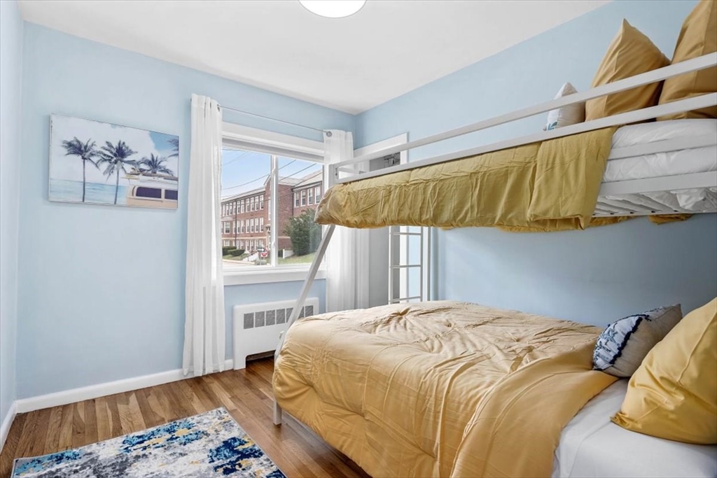 80 Central Ave Summer, Hull