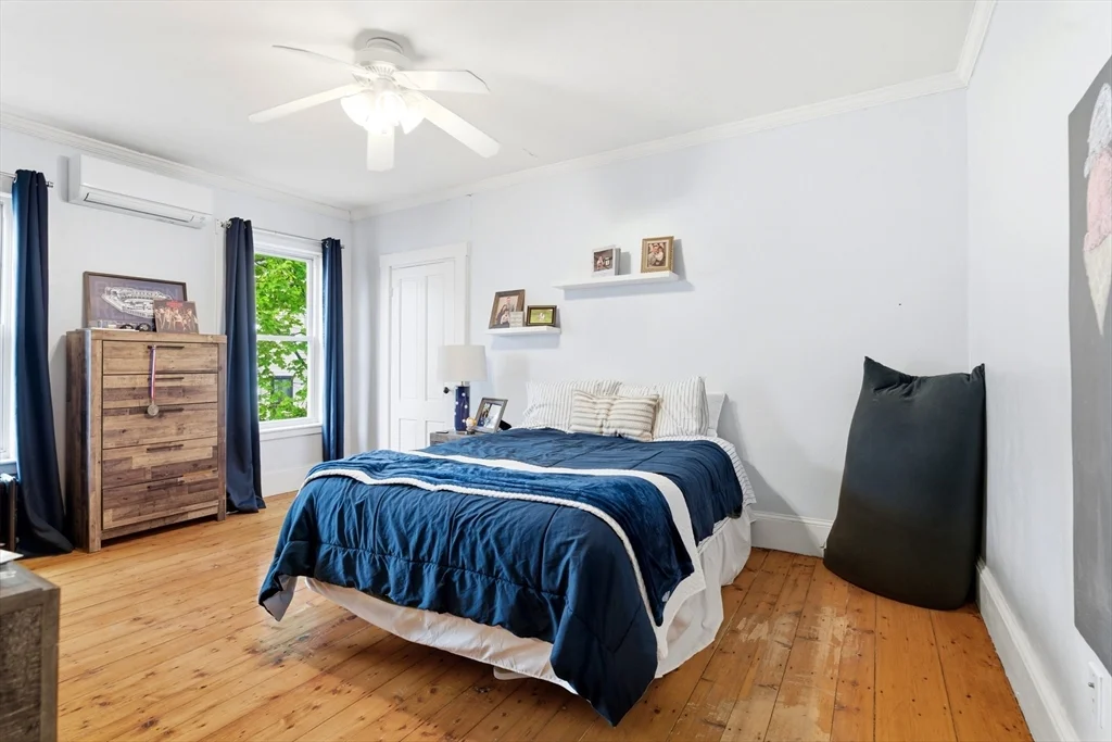 5 Osgood Pl, Amesbury