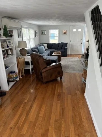 24 Pine Point Rd, Duxbury