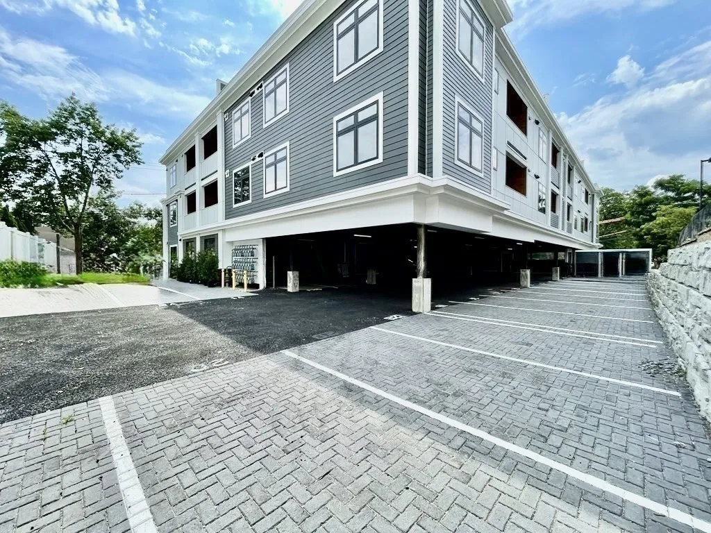 395 Alewife Brook Pkwa, West Somerville