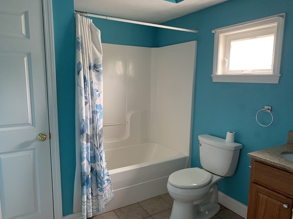 878 State Rd,, Westport