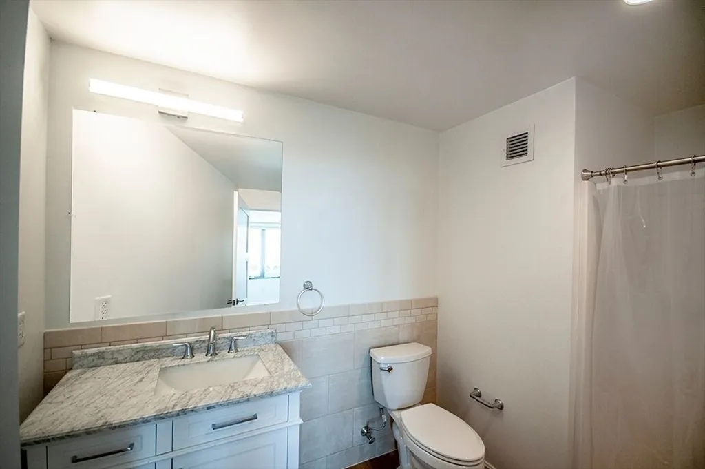 70 Parker Hill Ave, Mission Hill