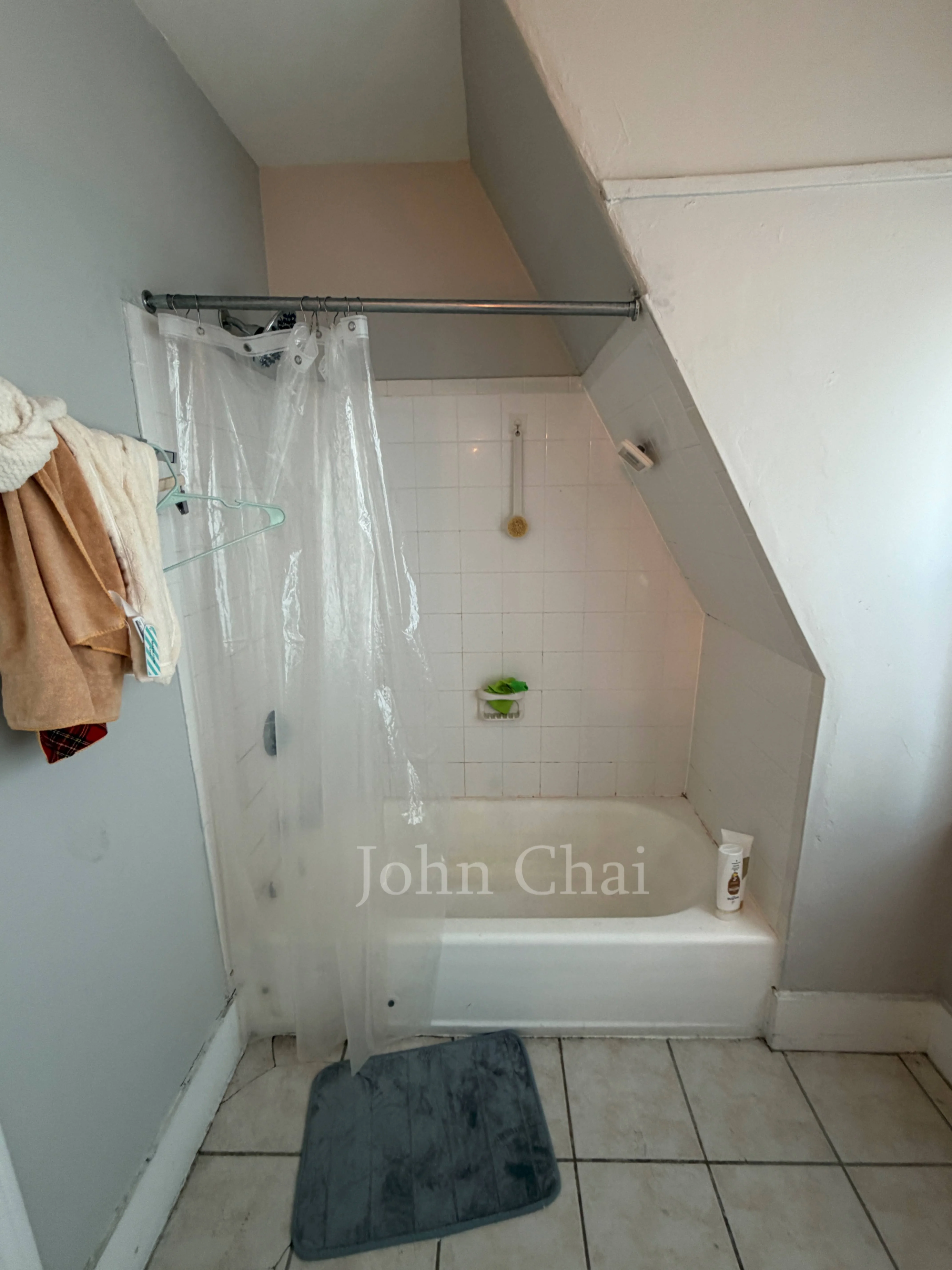 19 Braemore Rd, Brighton