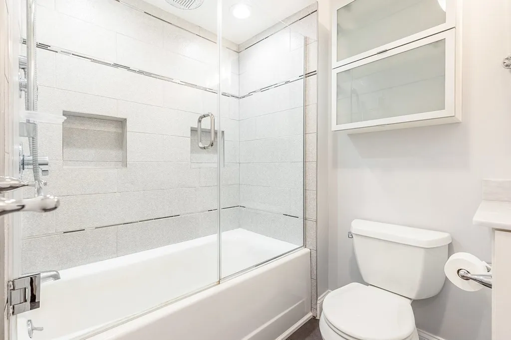 32 Emerson St, South Boston