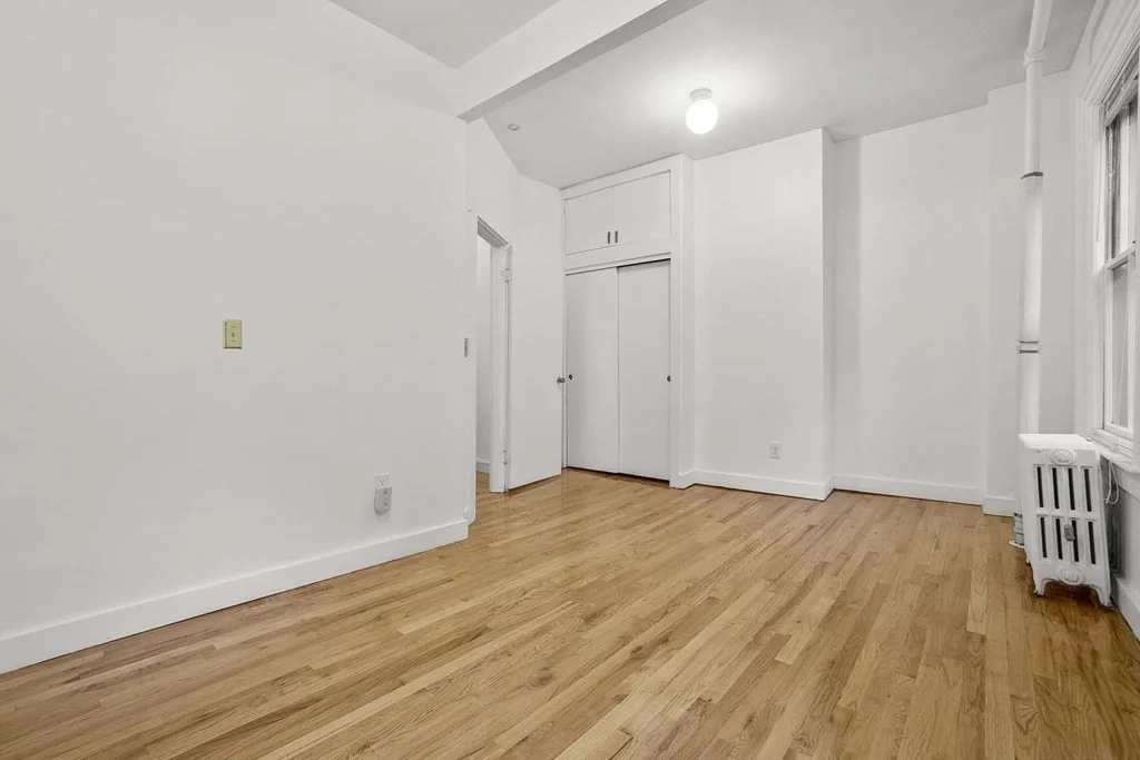 6 Dwight St, South End