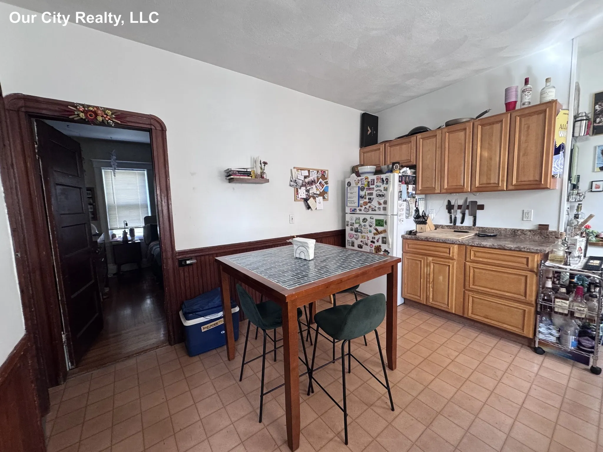 4 Aberdeen Rd, Powder House Square