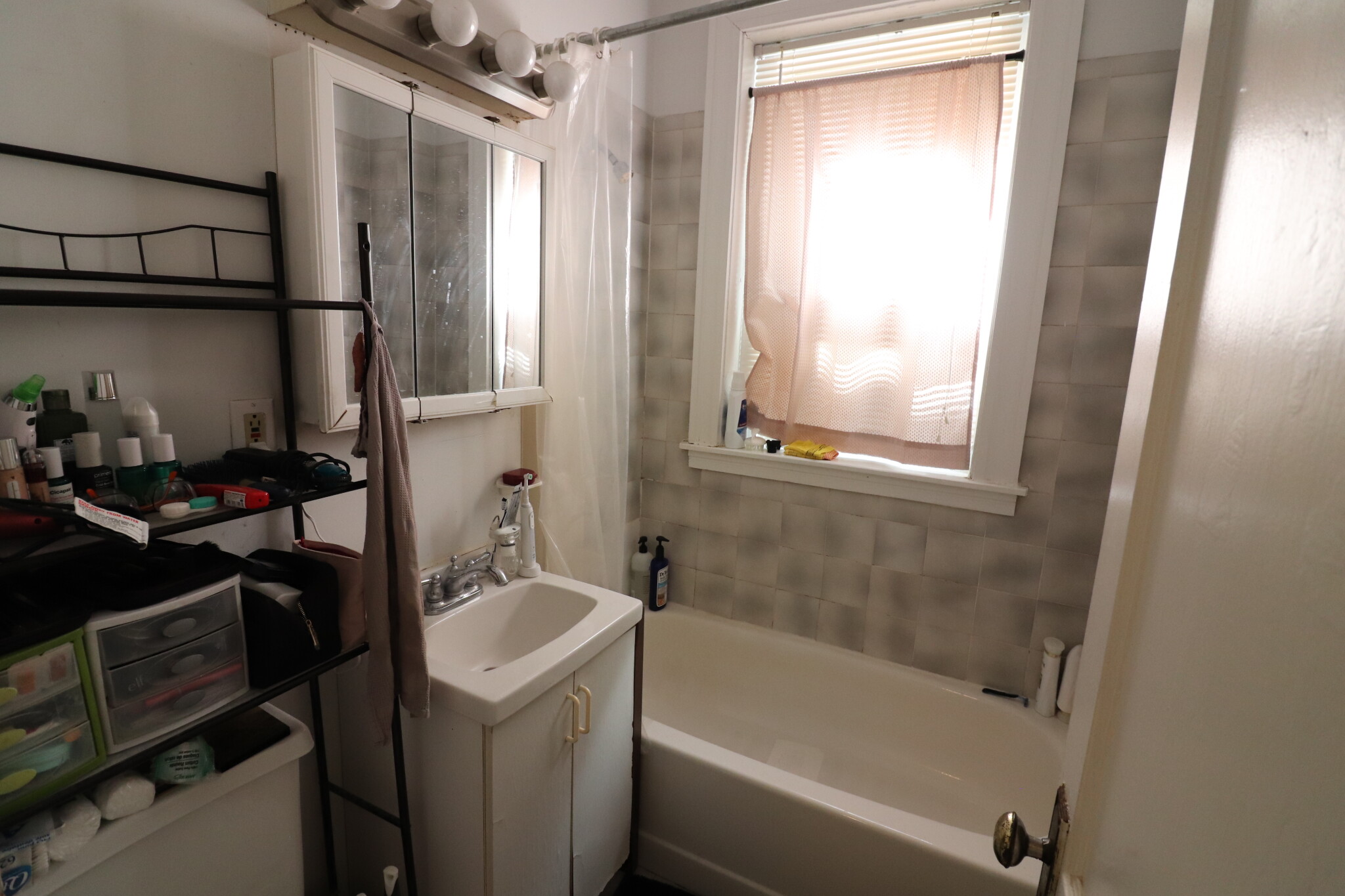 1665 Commonwealth Ave, Brighton