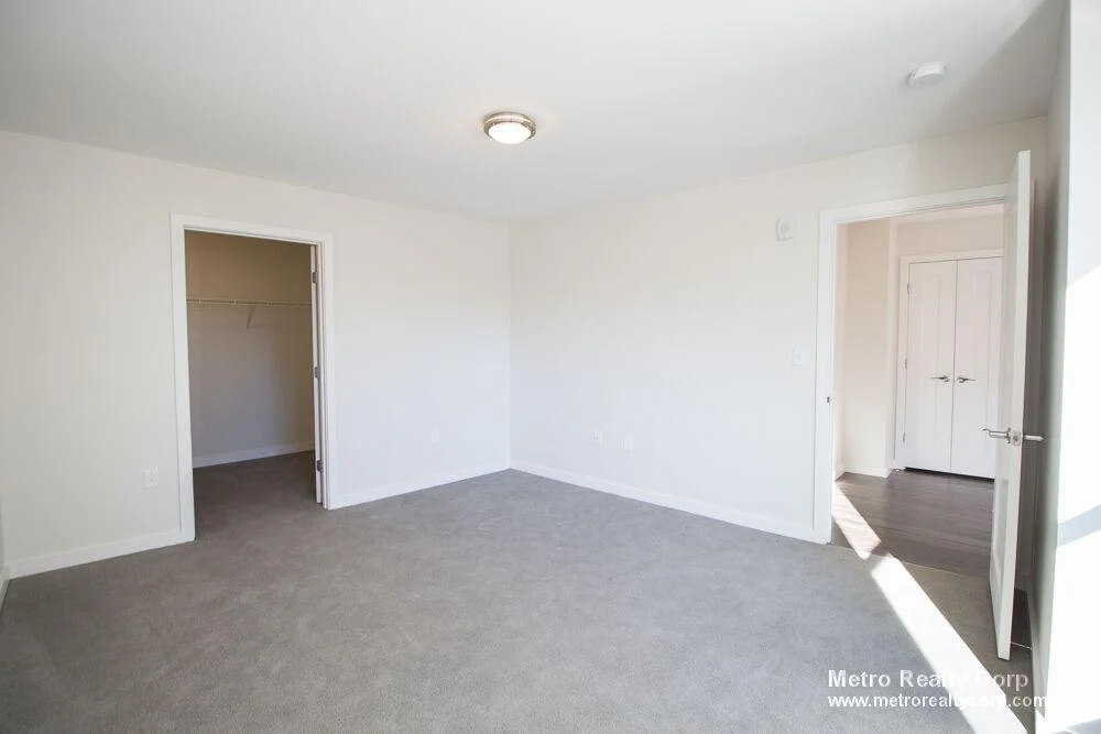 1 Whittemore Ave, North Cambridge