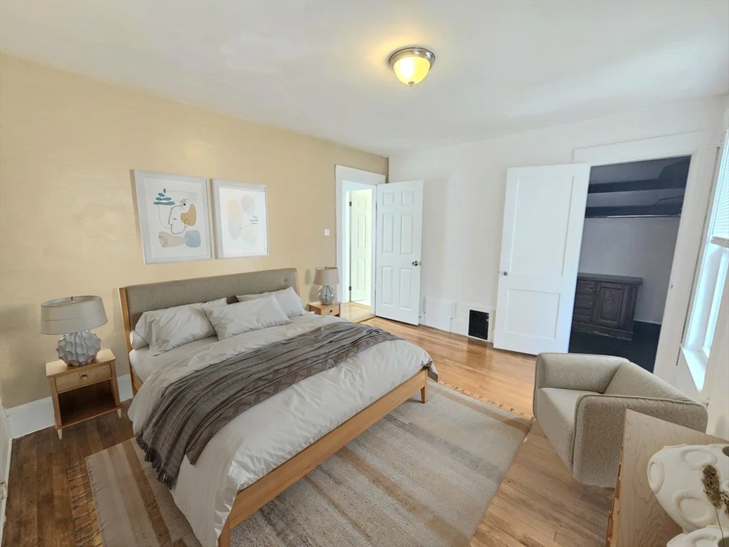 398 Charles St, Malden