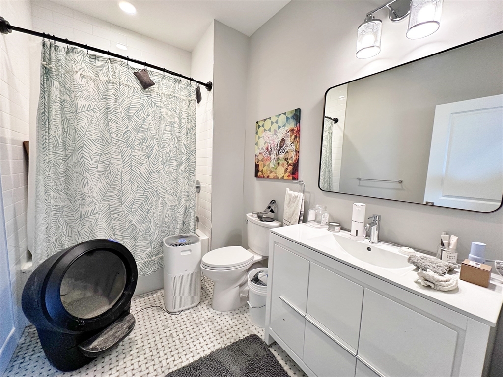 31 Orleans St, East Boston