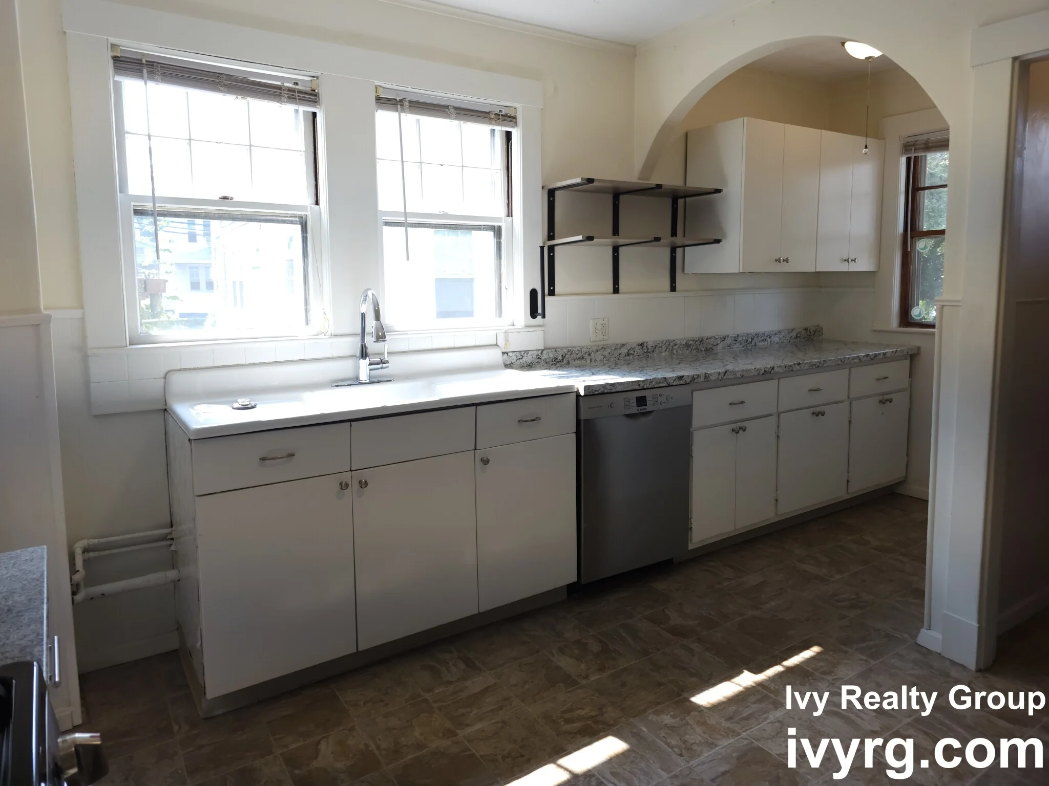 28 Rawson Rd, Arlington