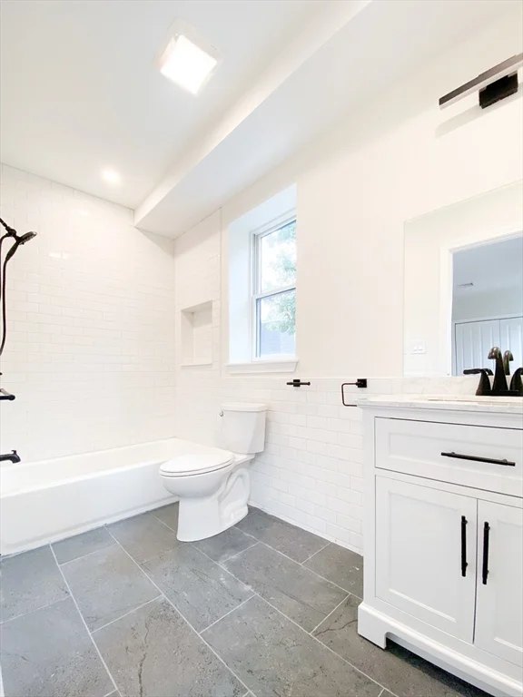 171 Everett St, Allston