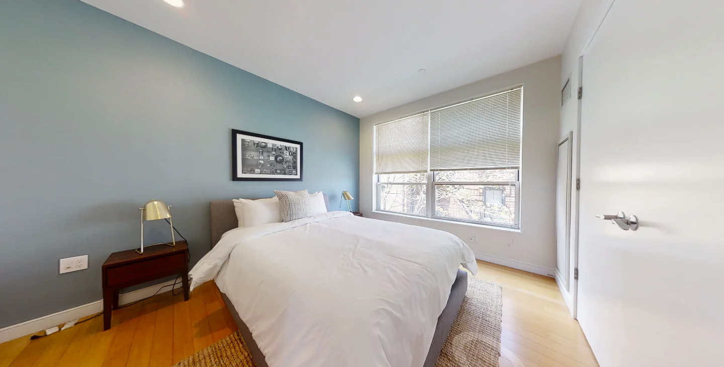 601 Albany St, South End