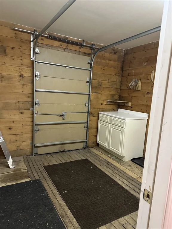 13 B Waushacum, Sterling