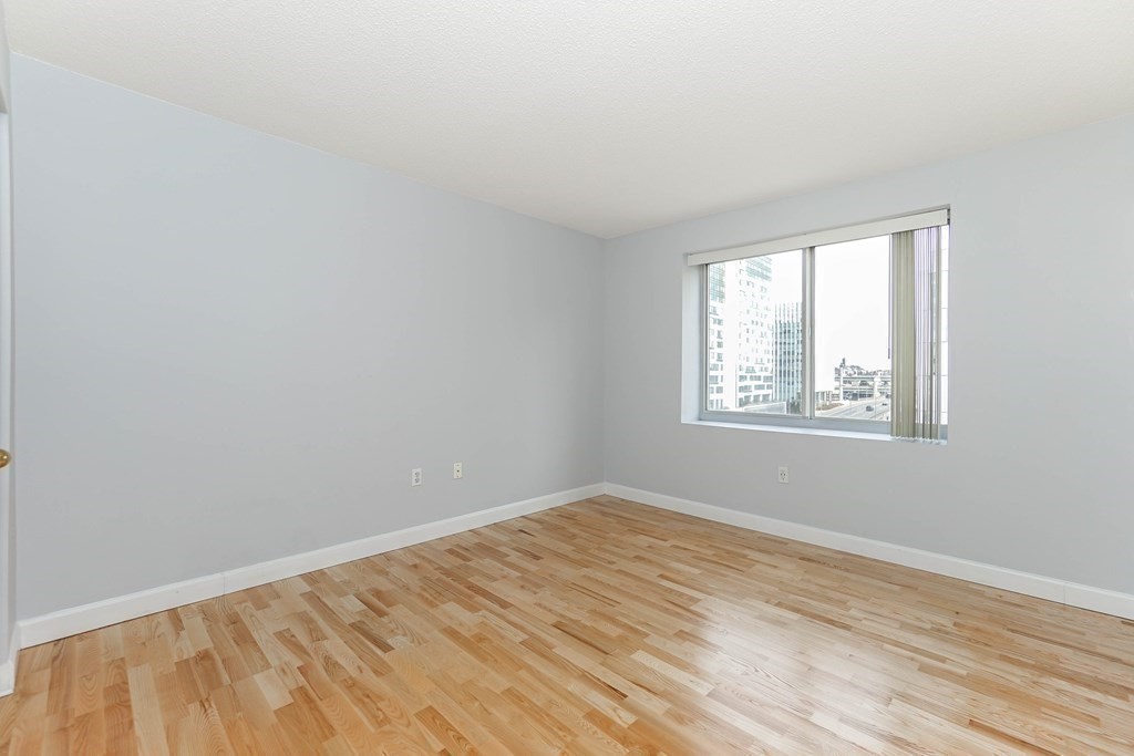 8-12 Museum Way, East Cambridge