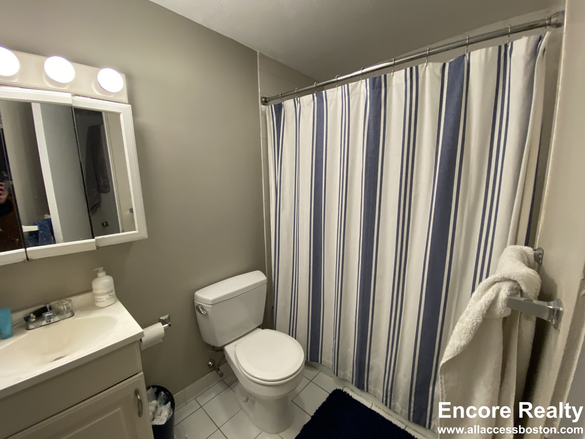 23 Cortes St, Back Bay