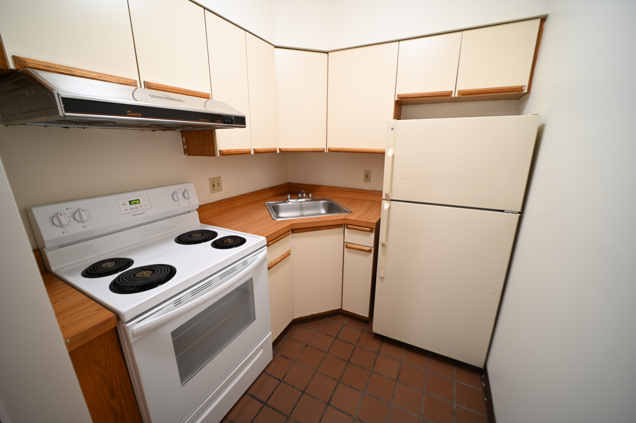 81 Essex St, Chinatown