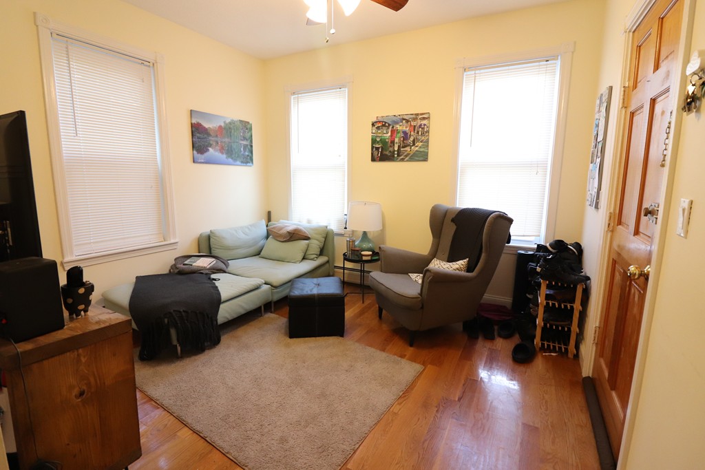 14 Leverett St, Boylston Street