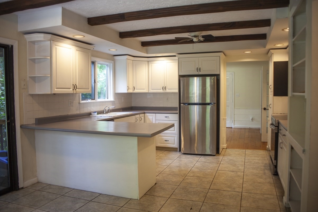 405 Cherry St, Bridgewater