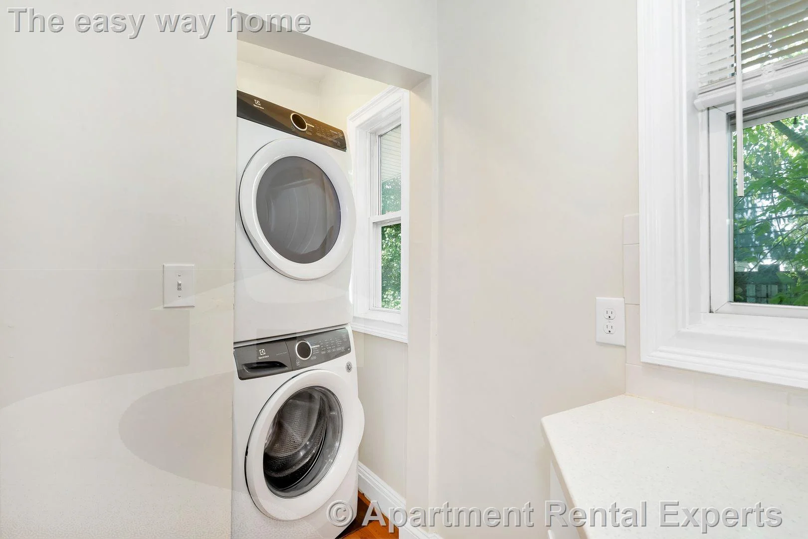 9-11 Winter Hill Rd, Magoun Square