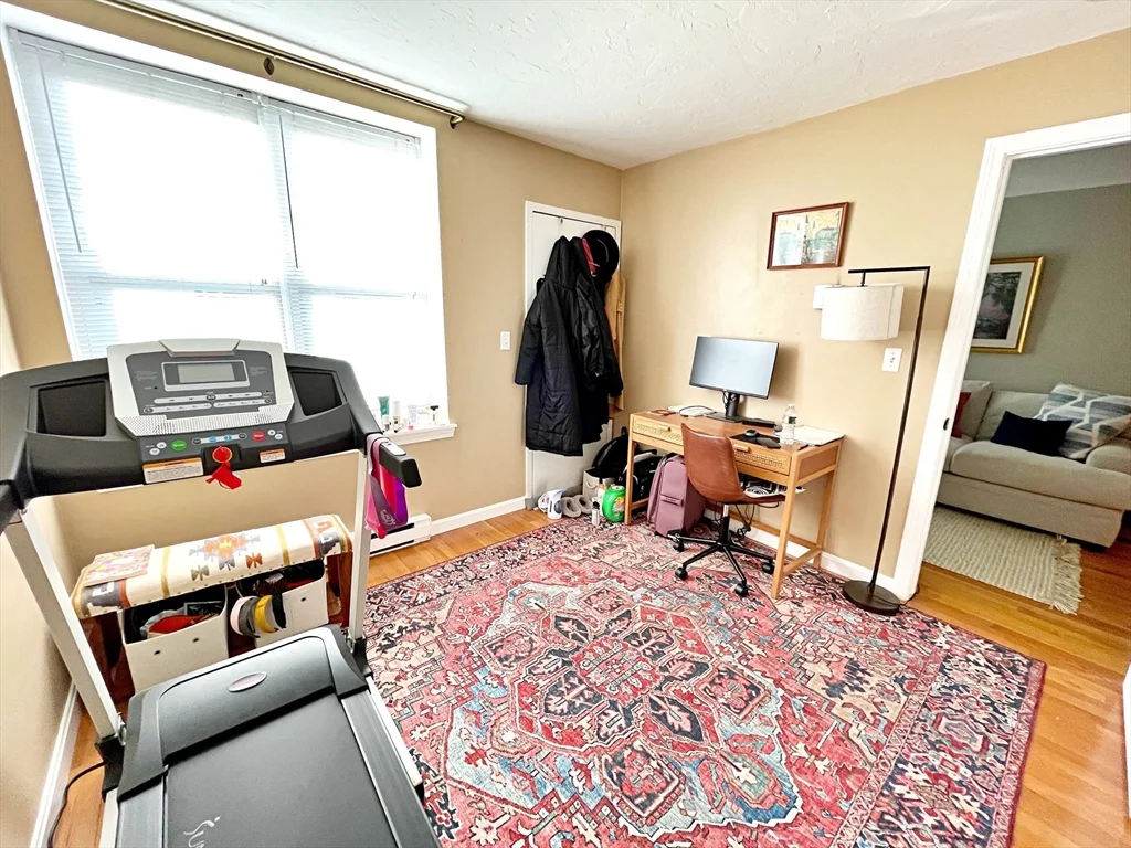 160 Cottage St, East Boston