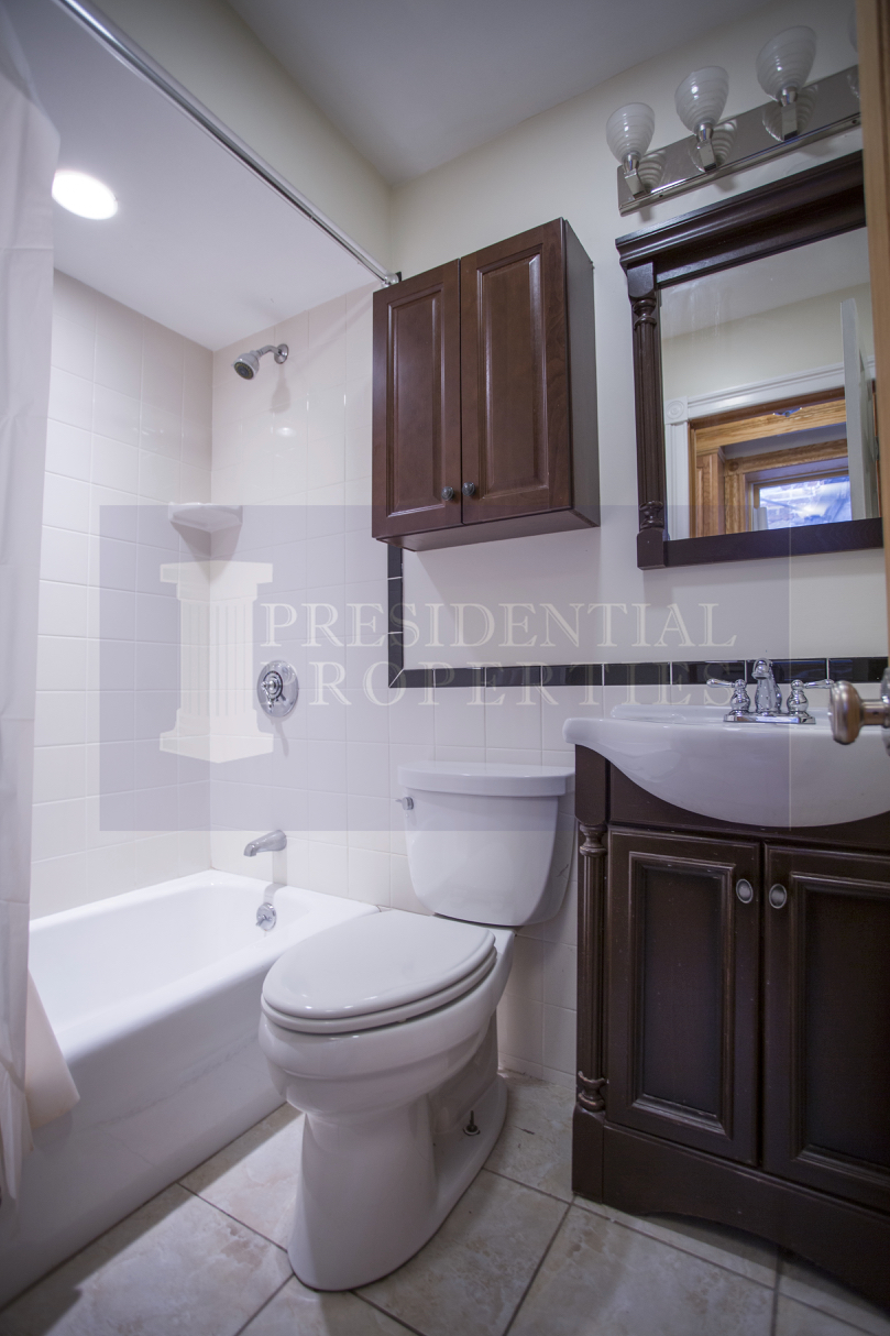 3 bed, 2 bath apartment for rent at 16 South Russell St Unit 2, Beacon Hill — photo 8 of 14