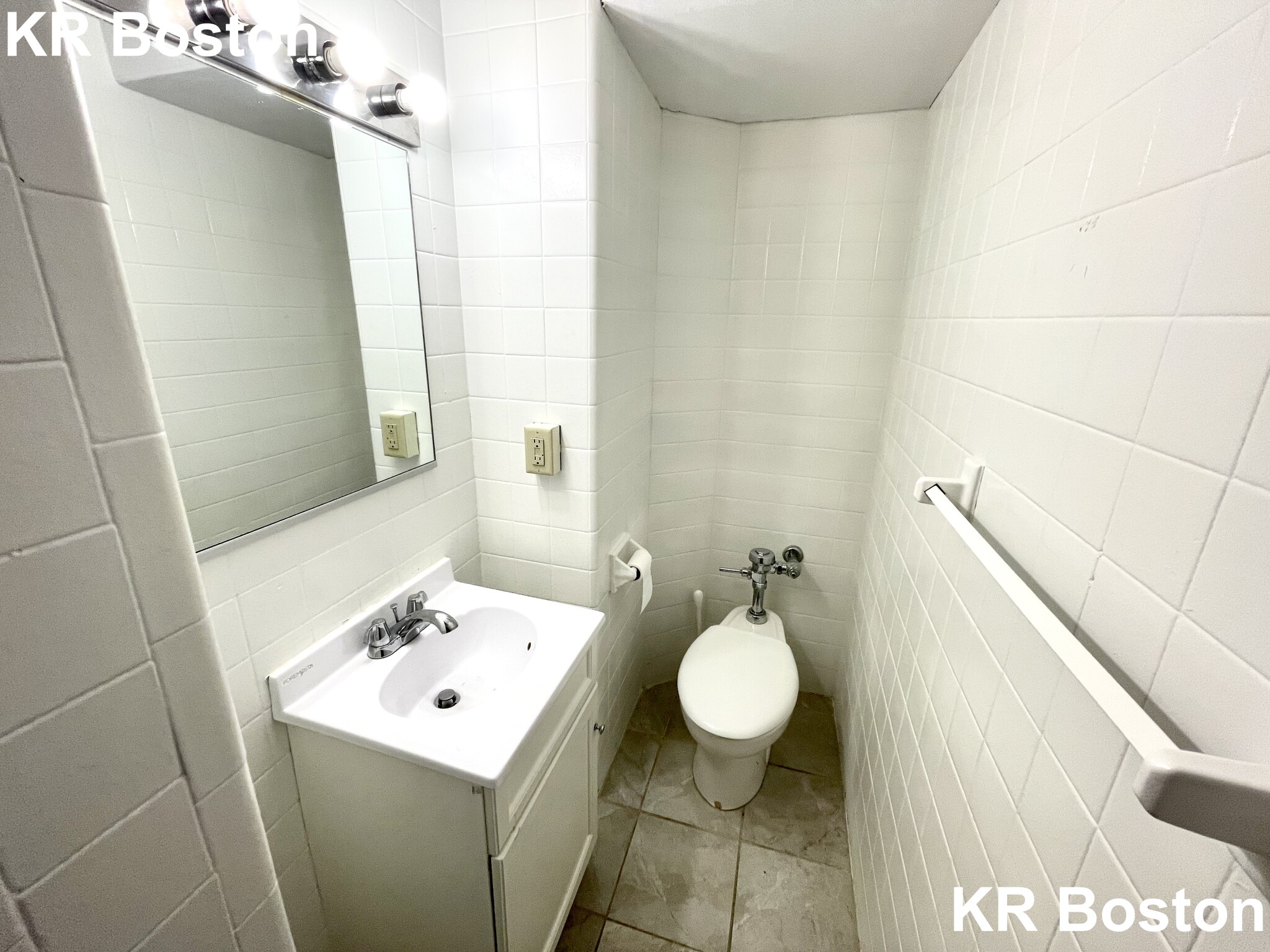 1 bed, 1 bath apartment for rent at 62 Boylston St Unit M20a, Back Bay — photo 3 of 3