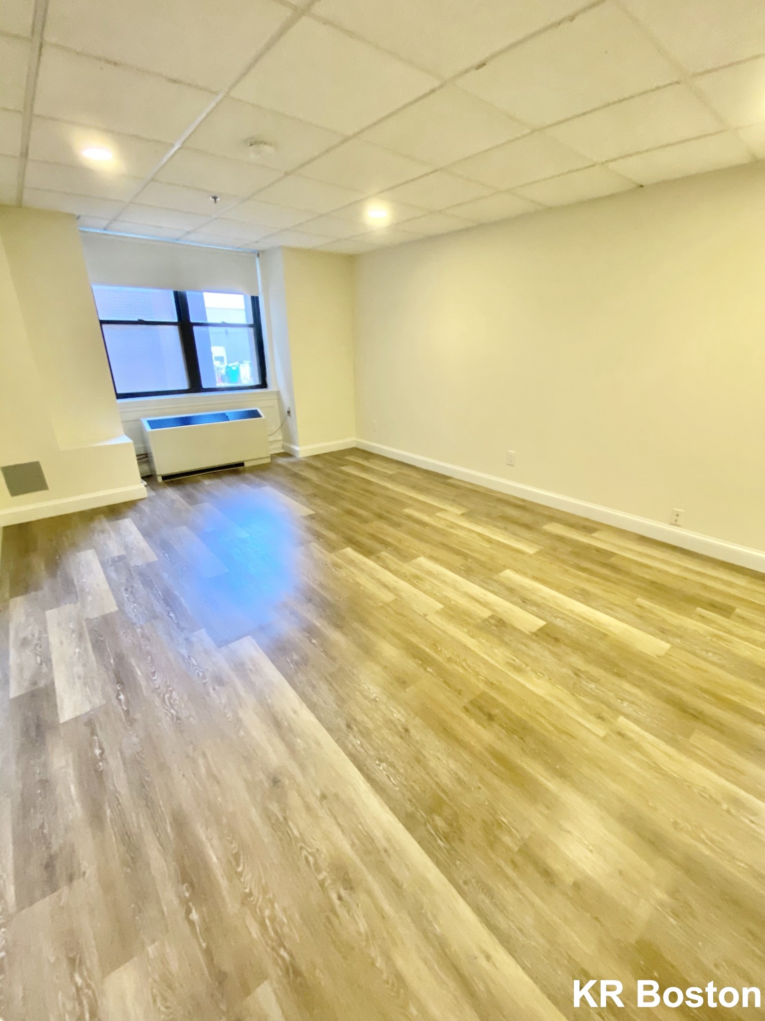 Studio bed, 1 bath apartment for rent at 62 Boylston St, Unit L14, Back Bay — photo 1 of 3