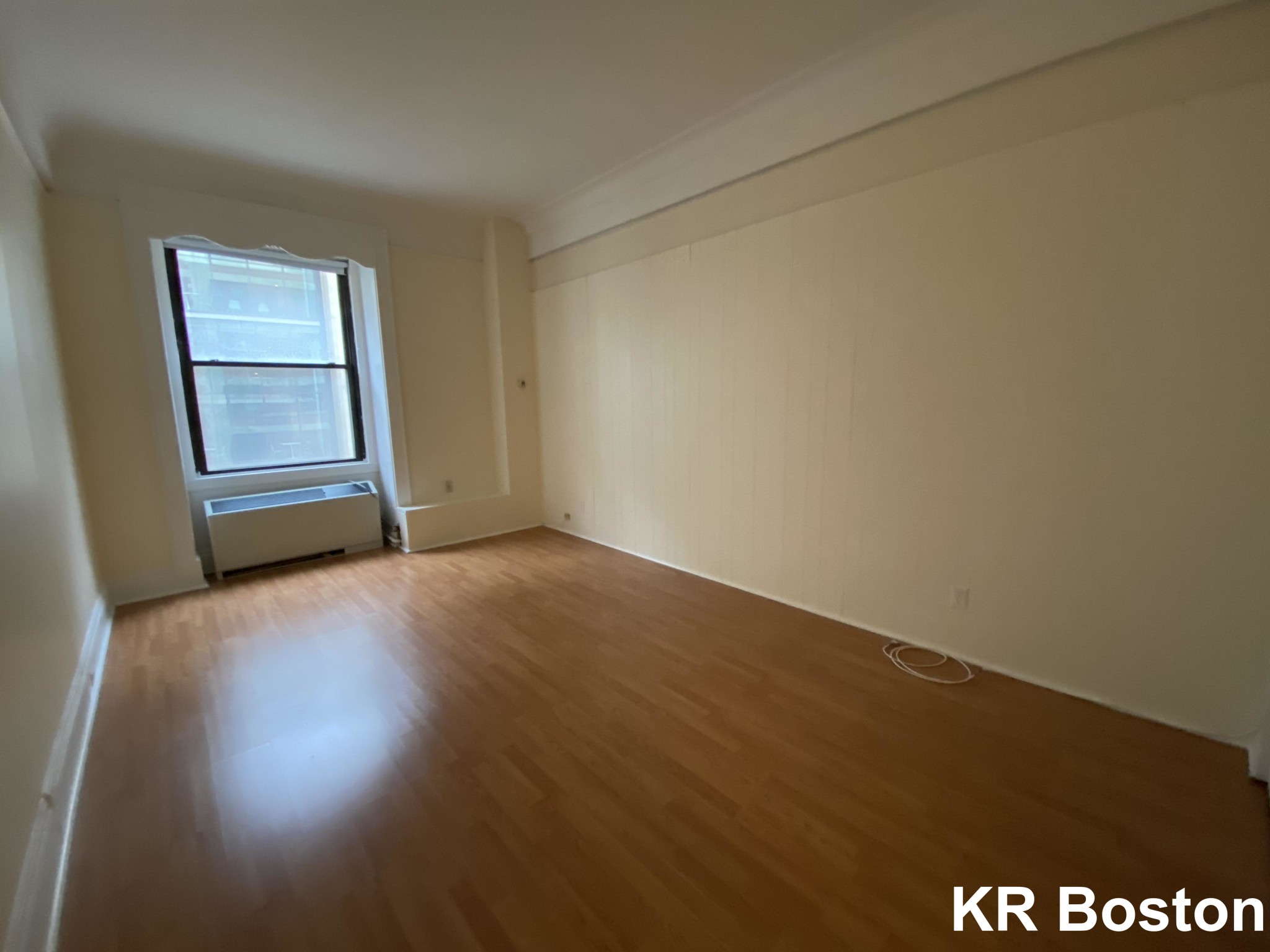 Studio bed, 1 bath apartment for rent at 62 Boylston St Unit 506, Back Bay — photo 1 of 3