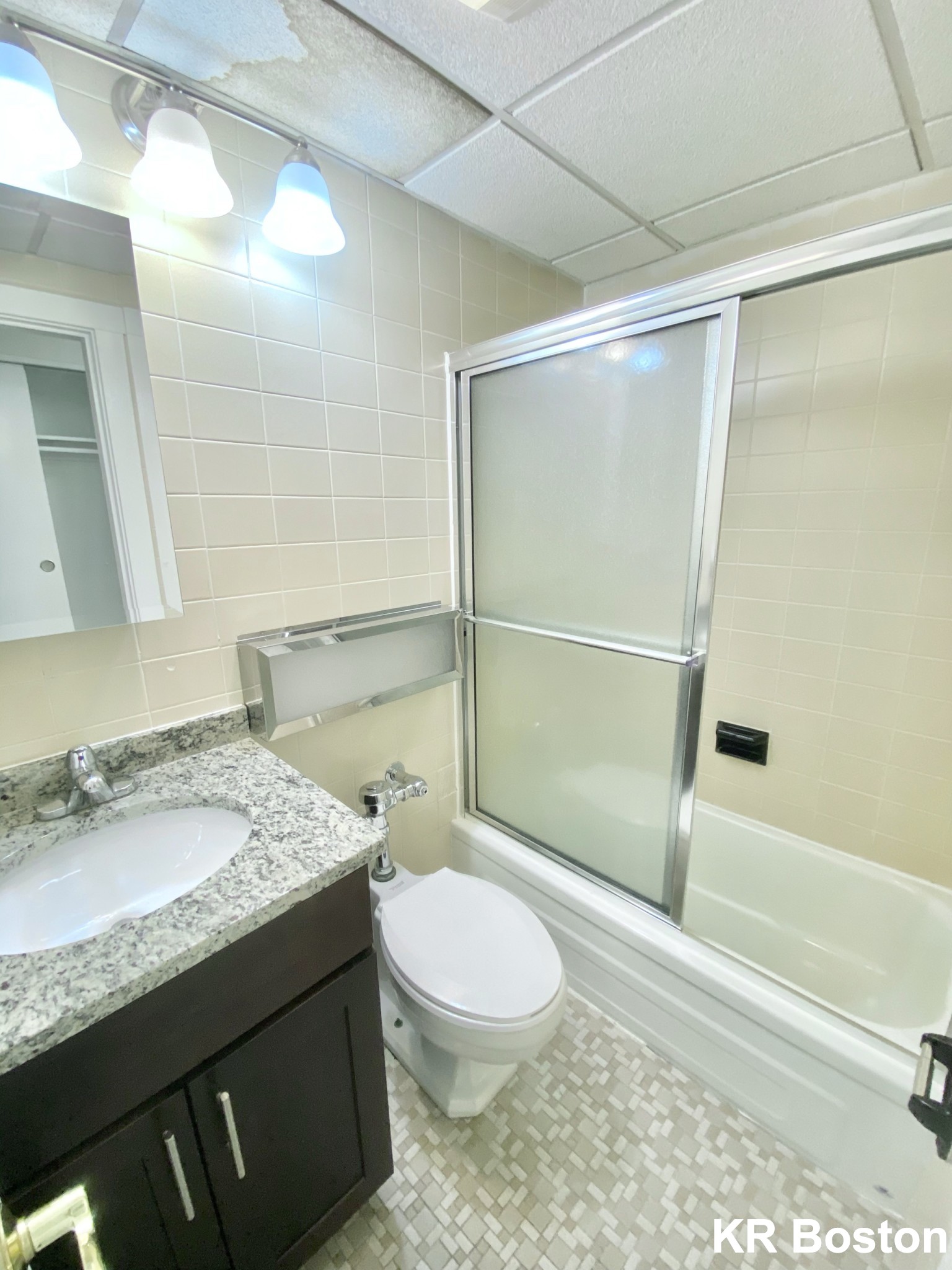 Studio bed, 1 bath apartment for rent at 62 Boylston St, Unit L14, Back Bay — photo 3 of 3