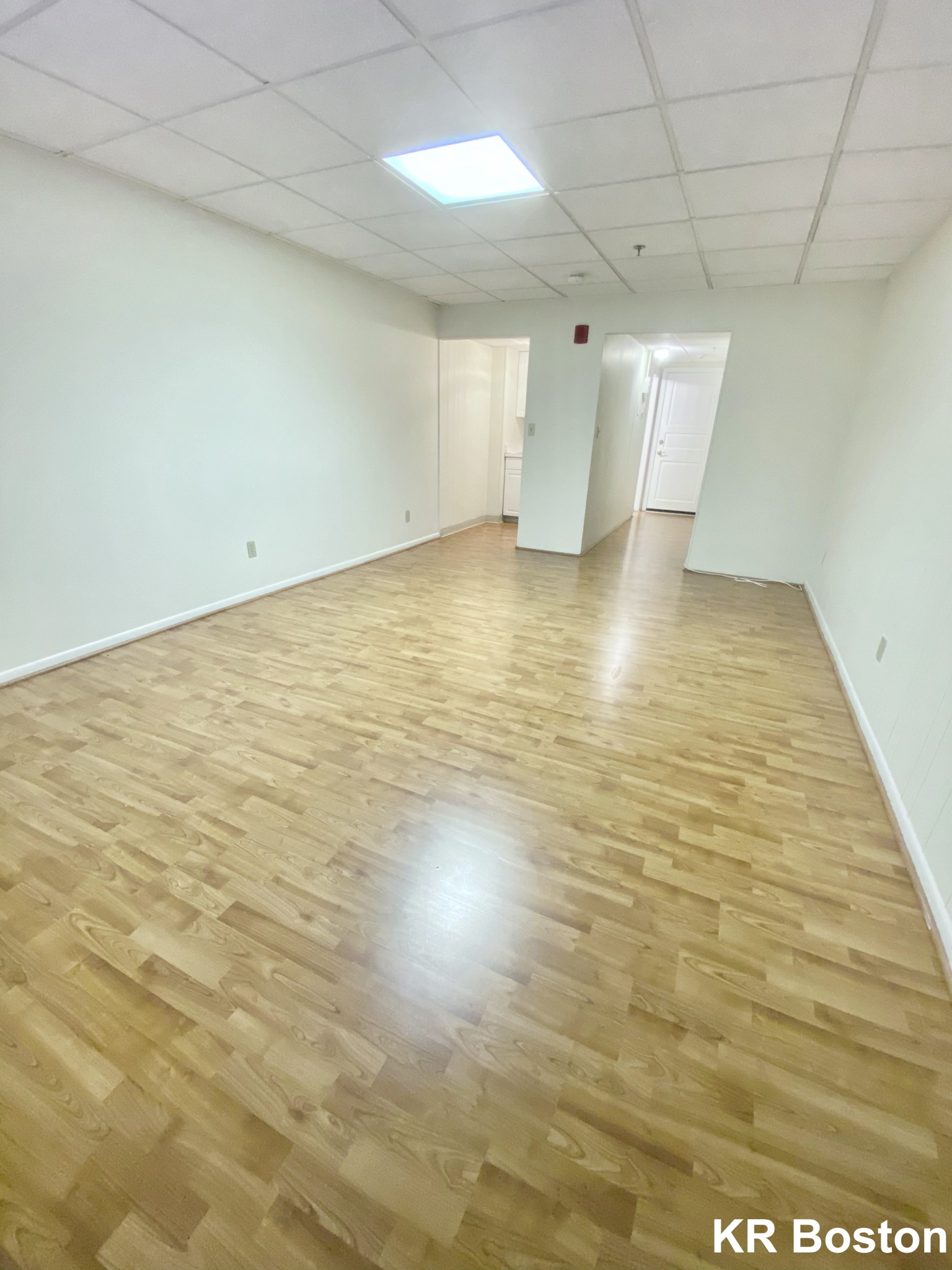 Studio bed, 1 bath apartment for rent at 63 Boylston St Unit L02a, Back Bay — photo 1 of 3