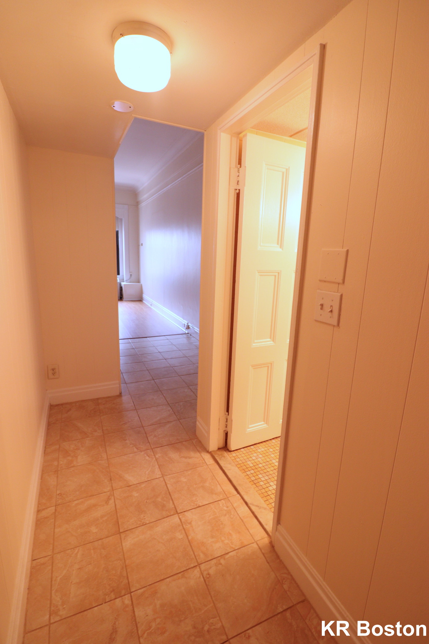Studio bed, 1 bath apartment for rent at 62 Boylston St Unit 915, Back Bay — photo 4 of 5