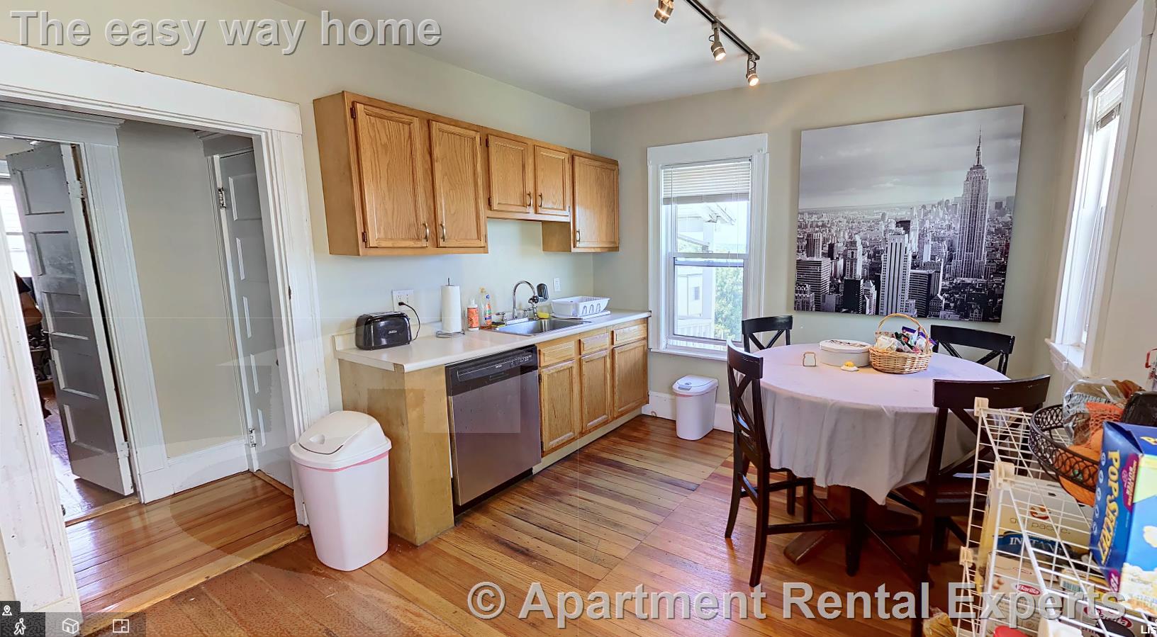 101 Heath St, Winter Hill