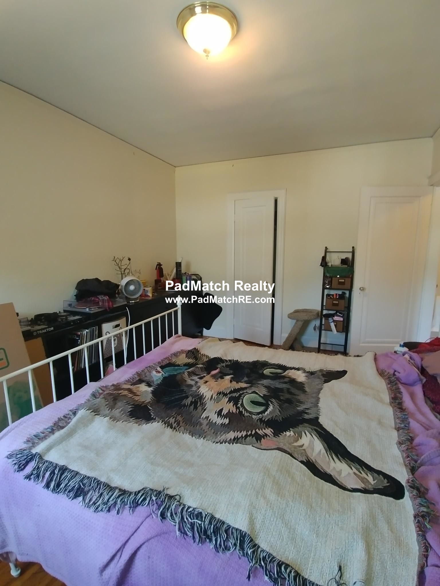 2045 Commonwealth Ave, Brighton