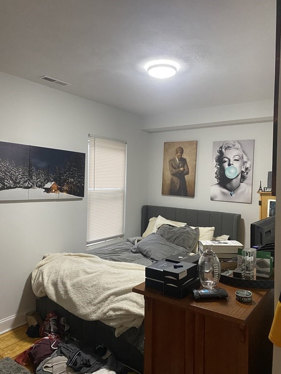 663 East Broadway, South Boston