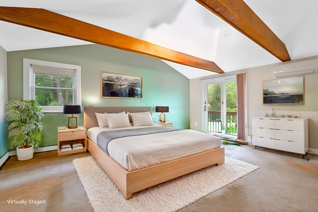 8 Risley Rd, Marblehead Neck