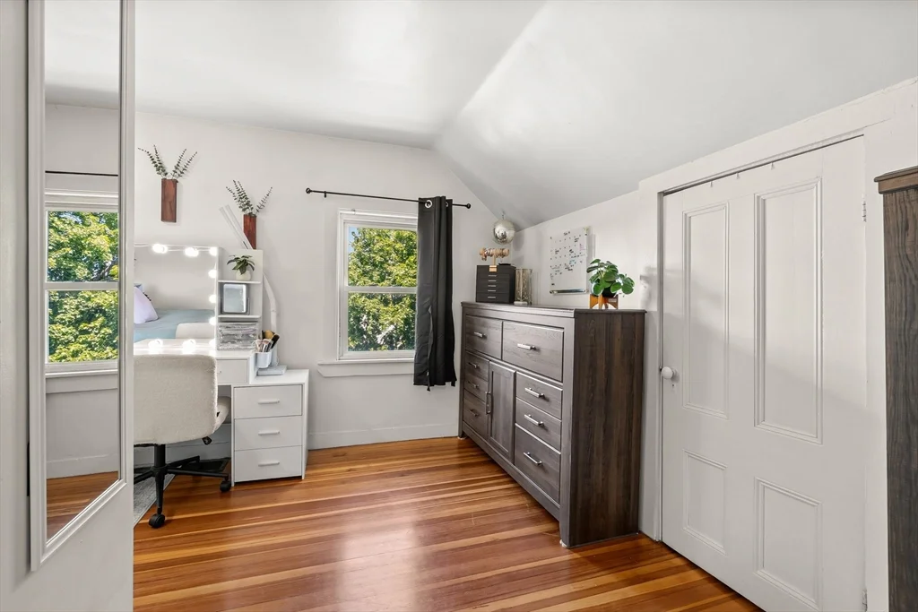 589 Willard St, Quincy