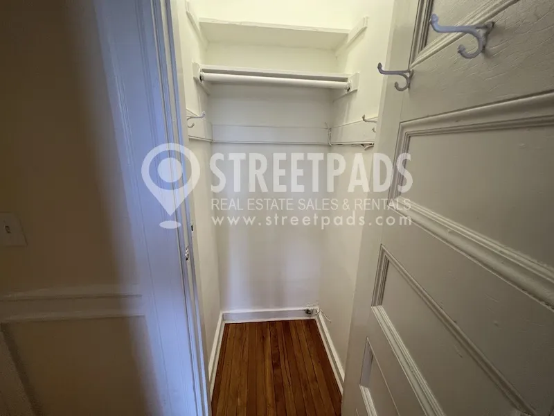 2 Ware St, Mid-Cambridge