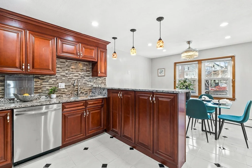 35 Fells Avenue Ter, North Medford