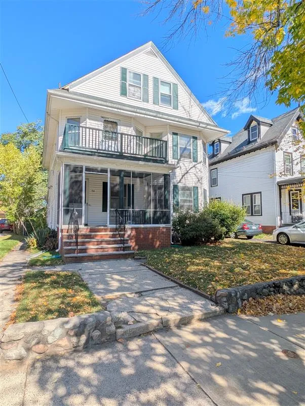 58 Monument St, West Medford