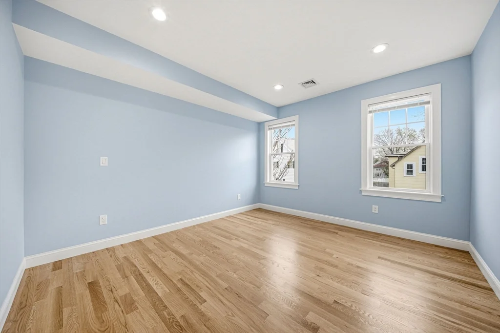 9 Logan Ave, Medford