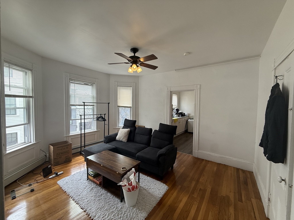 29R Tremont, Cambridgeport