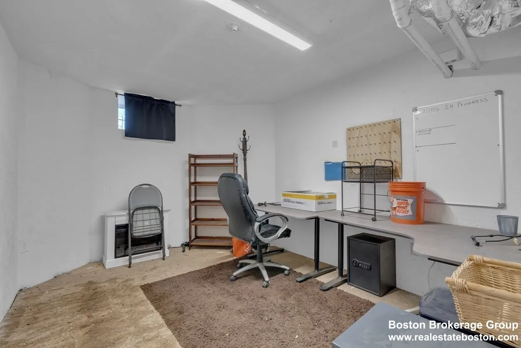 180 Saint Alphonsus St, Mission Hill