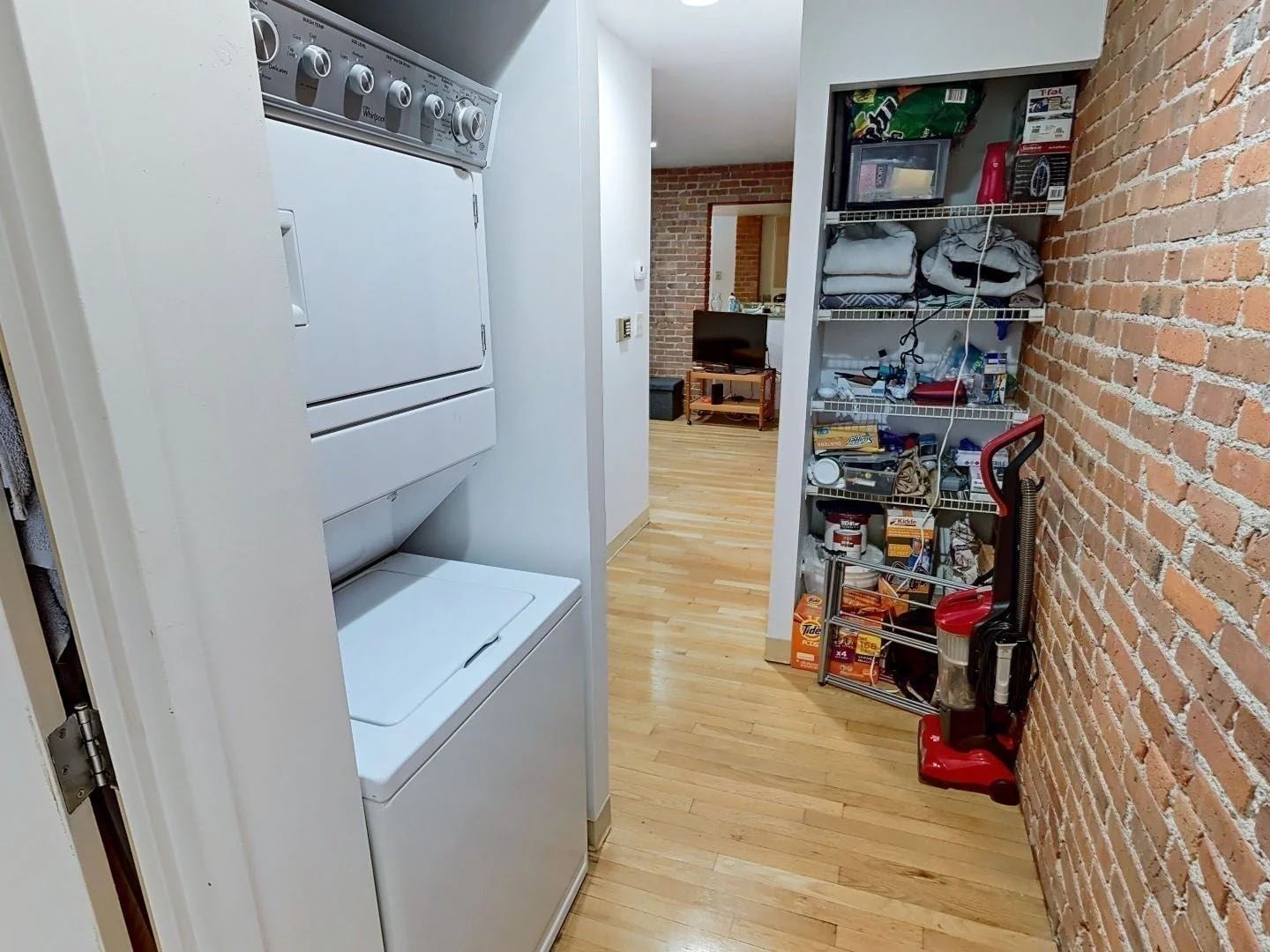 87 Gainsborough St, Fenway