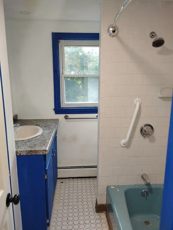 15 Robert Arey Dr, Randolph