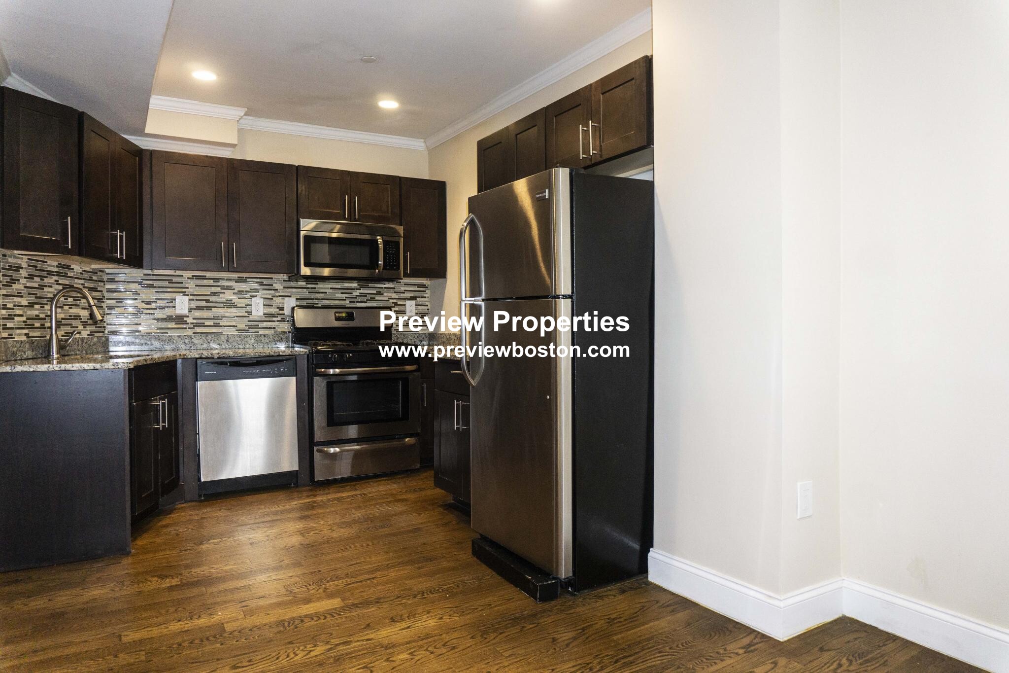 2975 Washington St, Roxbury