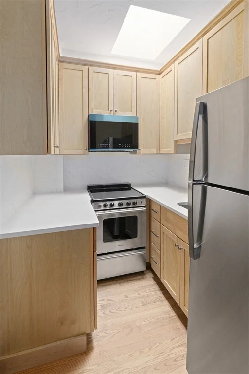 648 Washington St, Norwood