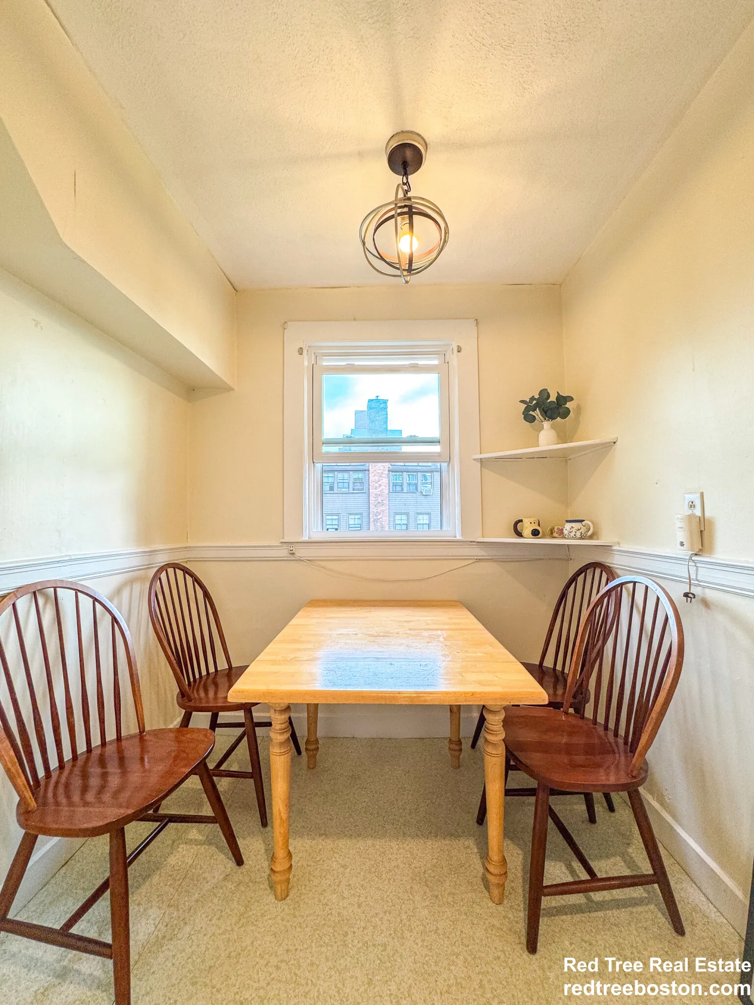 28 Manet Rd, Chestnut Hill