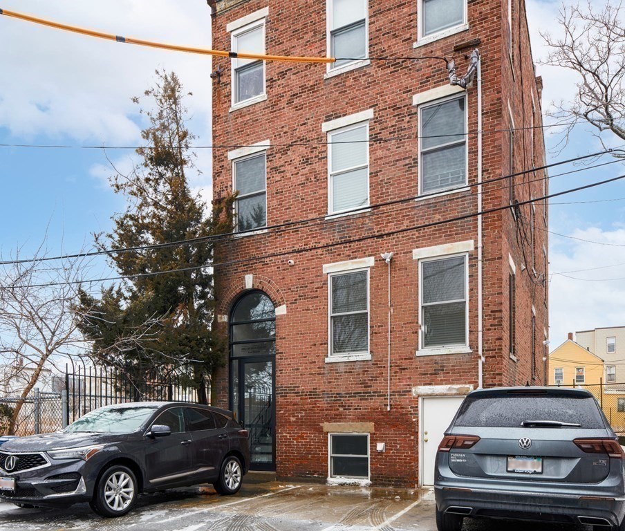 1 Chelsea Ter, East Boston